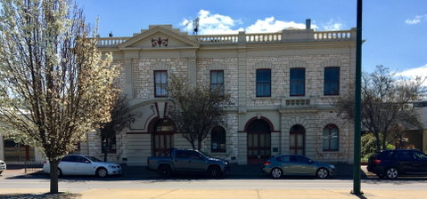 Naracoorte Town Hall - Accommodation Fremantle 0