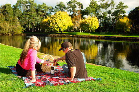 Bells Parade Reserve - Accommodation Fremantle 2