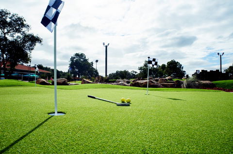 Vines Mini Golf - Accommodation Fremantle 1