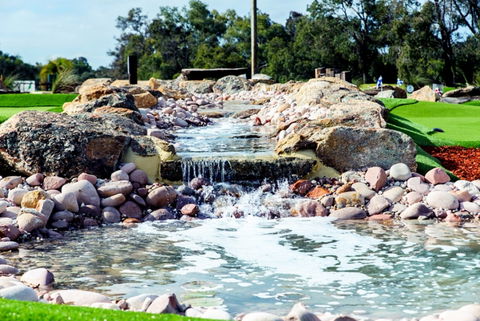 Vines Mini Golf - Accommodation Fremantle 2