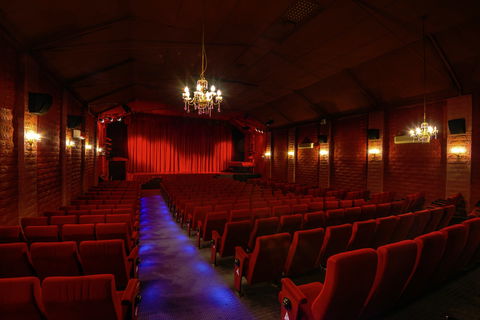 Avoca Beach Picture Theatre - Accommodation Fremantle 1