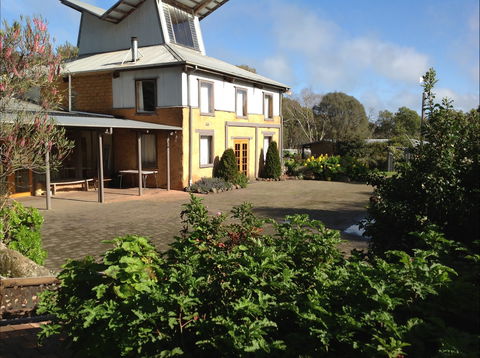 HIRL Hamilton Institute Of Rural Learning - Accommodation Fremantle 0