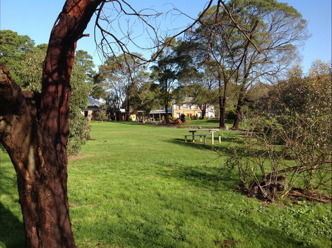 HIRL Hamilton Institute Of Rural Learning - Accommodation Fremantle 2