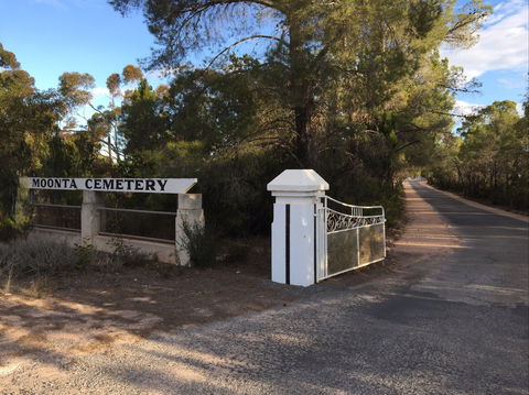 Moonta Cemetery - Accommodation Fremantle 0