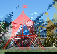 Fadden Pines Playground - Accommodation Fremantle