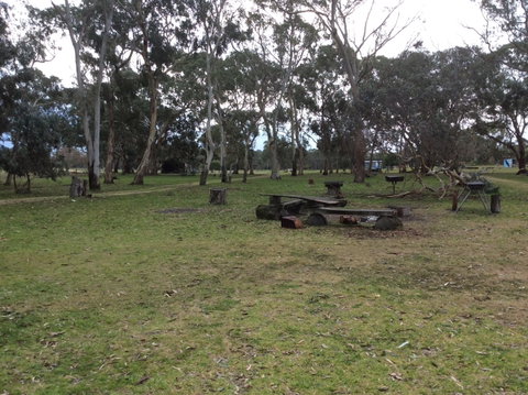 Black Cockatoo Bush Camp - Accommodation Fremantle 1