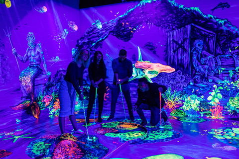Glowing Rooms 3D Mini Golf - Accommodation Fremantle 0