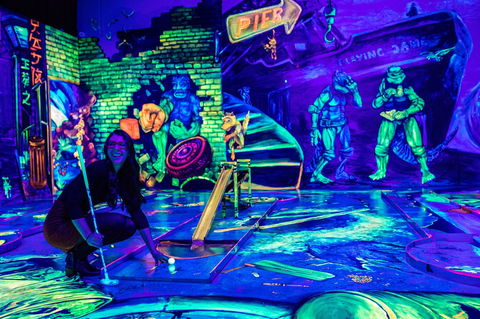 Glowing Rooms 3D Mini Golf - Accommodation Fremantle 1