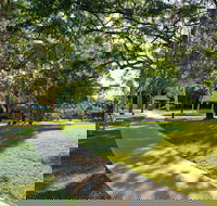 Millennium Esplanade and Tannum Sands Beach - Accommodation Fremantle