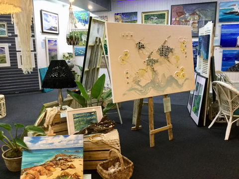 Straddievarious Gallery - Accommodation Fremantle 0