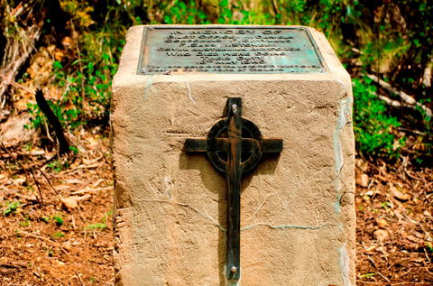 Avro Anson A4-4 Memorial - Accommodation Fremantle 0