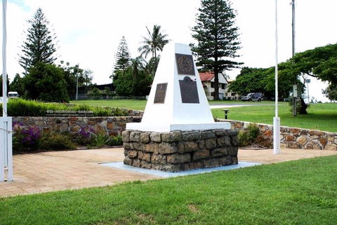 Dunwich War Memorial - Accommodation Fremantle 0
