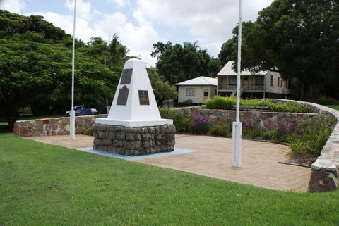 Dunwich War Memorial - Accommodation Fremantle 1