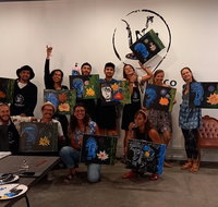 Adults Art and Wine Class in Byron Bay - Accommodation Fremantle