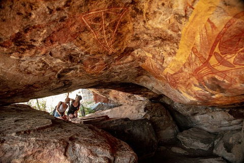 Arnhem Land Injalak Hill Full-Day Tour From Jabiru - Accommodation Fremantle 1