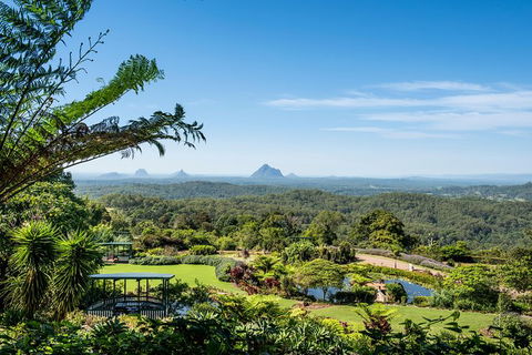 Maleny Botanic Gardens Bird Aviary Experience Ticket - Accommodation Fremantle 3