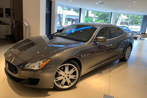 Maserati Quattroporte Limousine Transfer Cairns Airport To City - Accommodation Fremantle 1