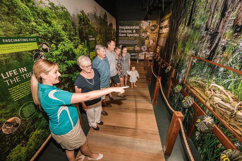 Cairns Aquarium Tour By Twilight With Drink And Appetiser - Accommodation Fremantle 3