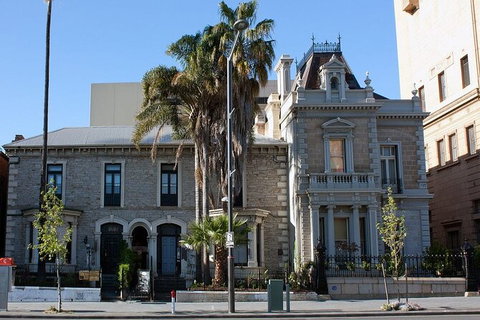 Adelaide Airport Transfers : Adelaide City To Airport ADL In Luxury Car - Accommodation Fremantle 4