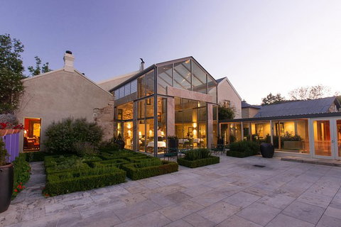 Full Day Tour Hobart: Port Arthur McHenry Gins Bangor Vineyard Wines + Oysters - Accommodation Fremantle 16