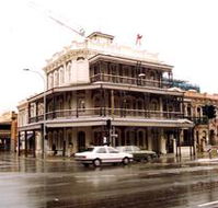 Botanic Bar - Accommodation Fremantle