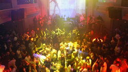 Q Bar - Accommodation Fremantle 2