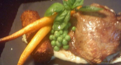 Macauleys Restaurant - Accommodation Fremantle 5