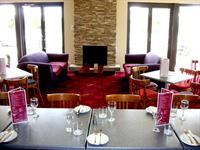 Fitzy's Lakeside - Accommodation Fremantle 2