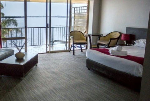 The Beachcomber Hotel - Accommodation Fremantle 0