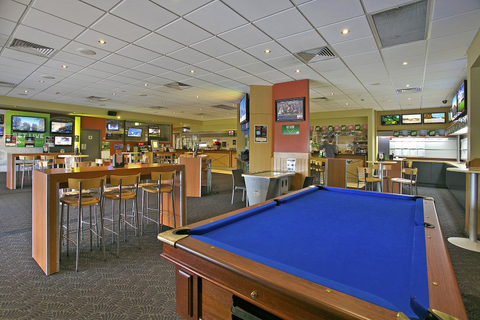 Lakeside Village Tavern - Accommodation Fremantle 2