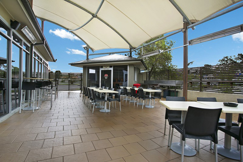 Lakeside Village Tavern - Accommodation Fremantle 4