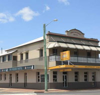 Young Australian Hotel - Accommodation Fremantle