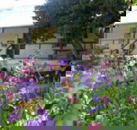 Raglan Art Award Exhibition - Accommodation Fremantle