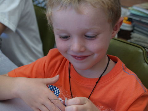 School Holiday One Hour Beading Workshops - Accommodation Fremantle 2