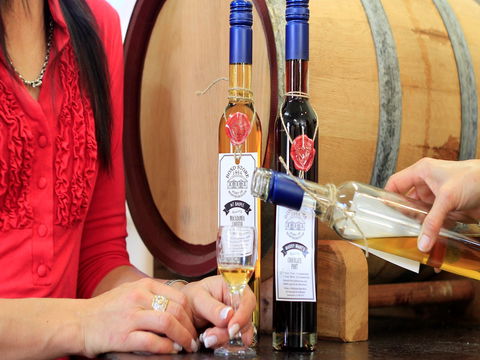 Tipples And Tales - Accommodation Fremantle 1