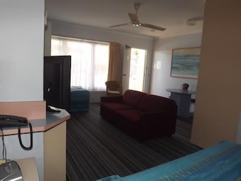 Golden Sands Motor Inn Forster - Accommodation Fremantle 5