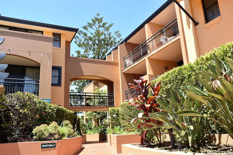 Mermaid Beach Park View Resort - Accommodation Fremantle 0