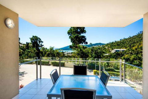 Summit Apartments Airlie Beach - Accommodation Fremantle 2