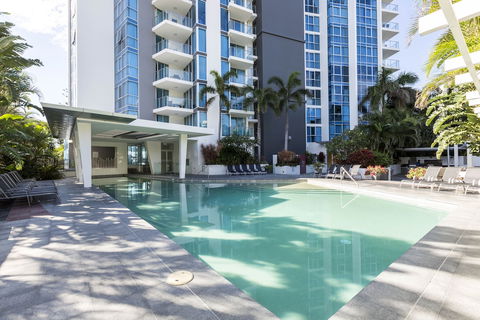 Artique Surfers Paradise - Accommodation Fremantle 4