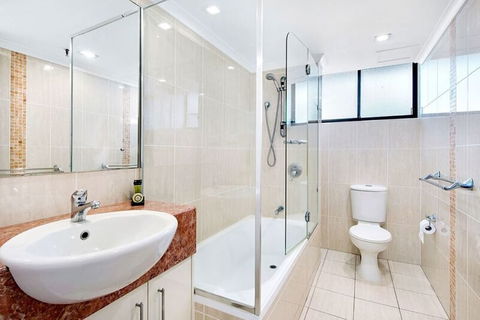 ULTIQA Beach Haven At Broadbeach - Accommodation Fremantle 3