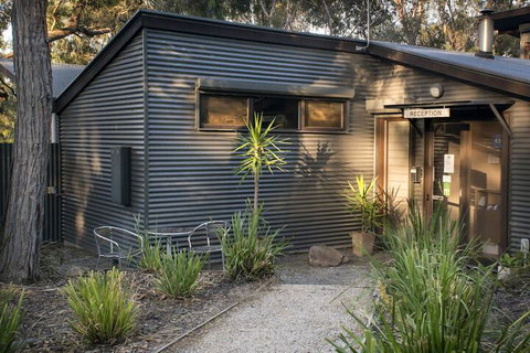 DULC Cabins - Accommodation Fremantle 1