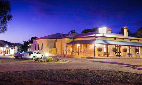 The Standpipe Golf Motor Inn - Accommodation Fremantle 1