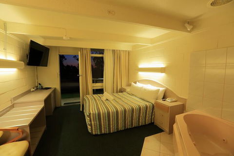 Absolute Lakes Entrance - Accommodation Fremantle 7