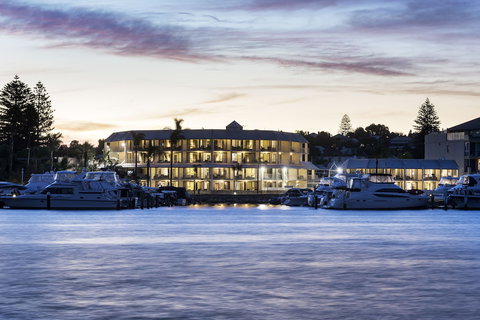 Pier 21 Apartment Hotel - Accommodation Fremantle 0