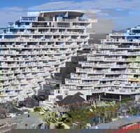 Broadbeach Savannah Hotel  Resort - Accommodation Fremantle