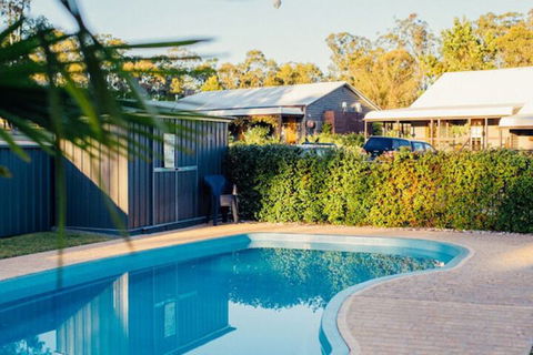 Hermitage Lodge - Accommodation Fremantle 3