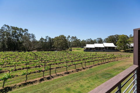 Hermitage Lodge - Accommodation Fremantle 1