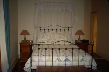 Robe House - Accommodation Fremantle 3