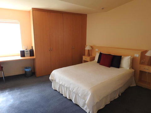 Waves Luxury Suites - Accommodation Fremantle 4