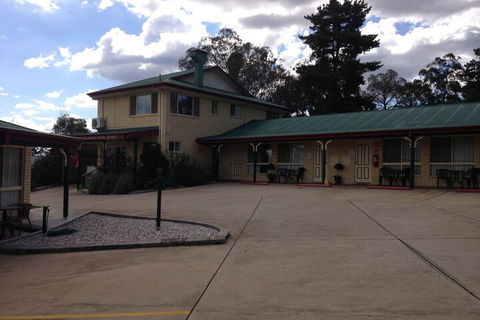 Country Rose Motel Warwick - Accommodation Fremantle 3